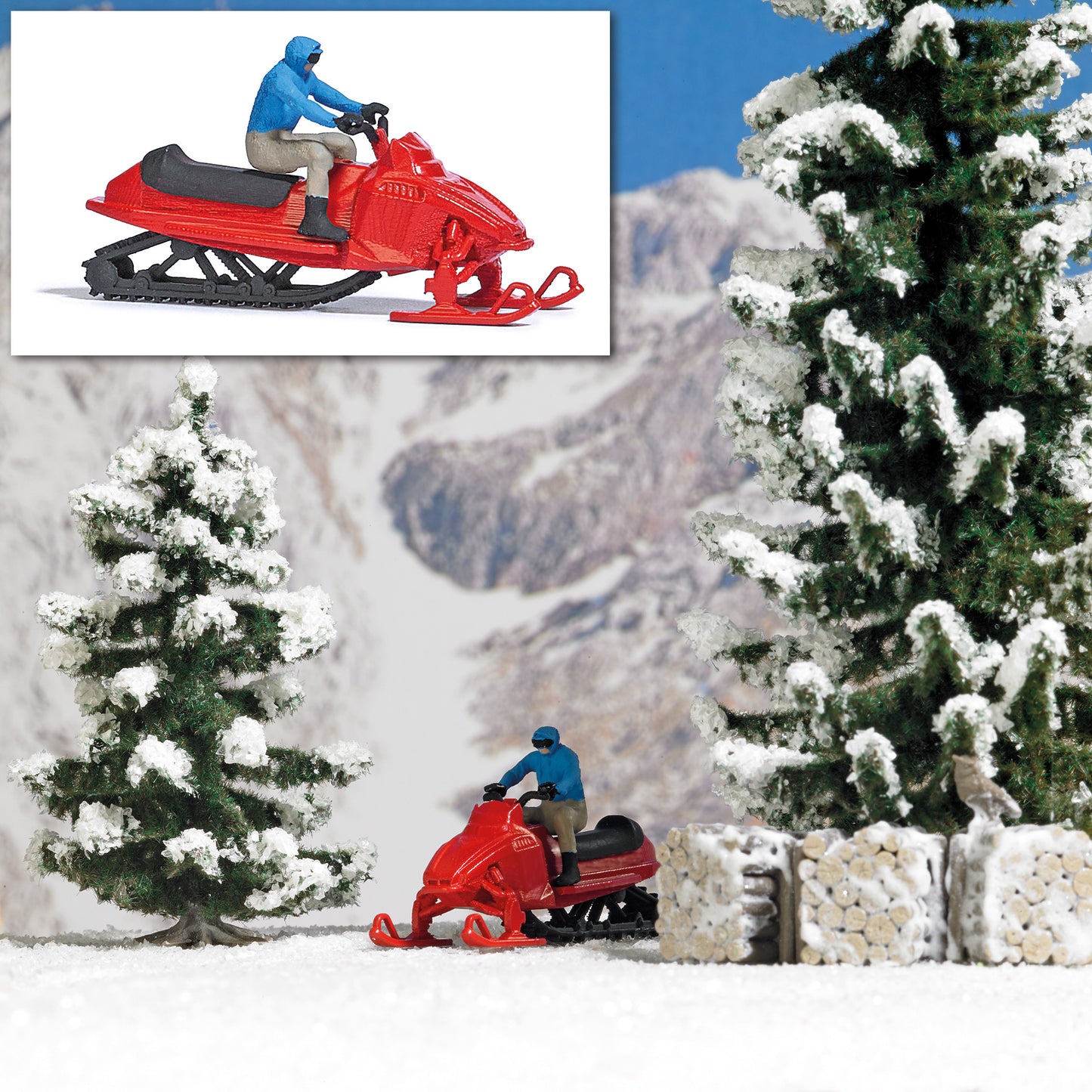 Busch 7818 HO Snowmobile with Continuous Track (without function) and Driver