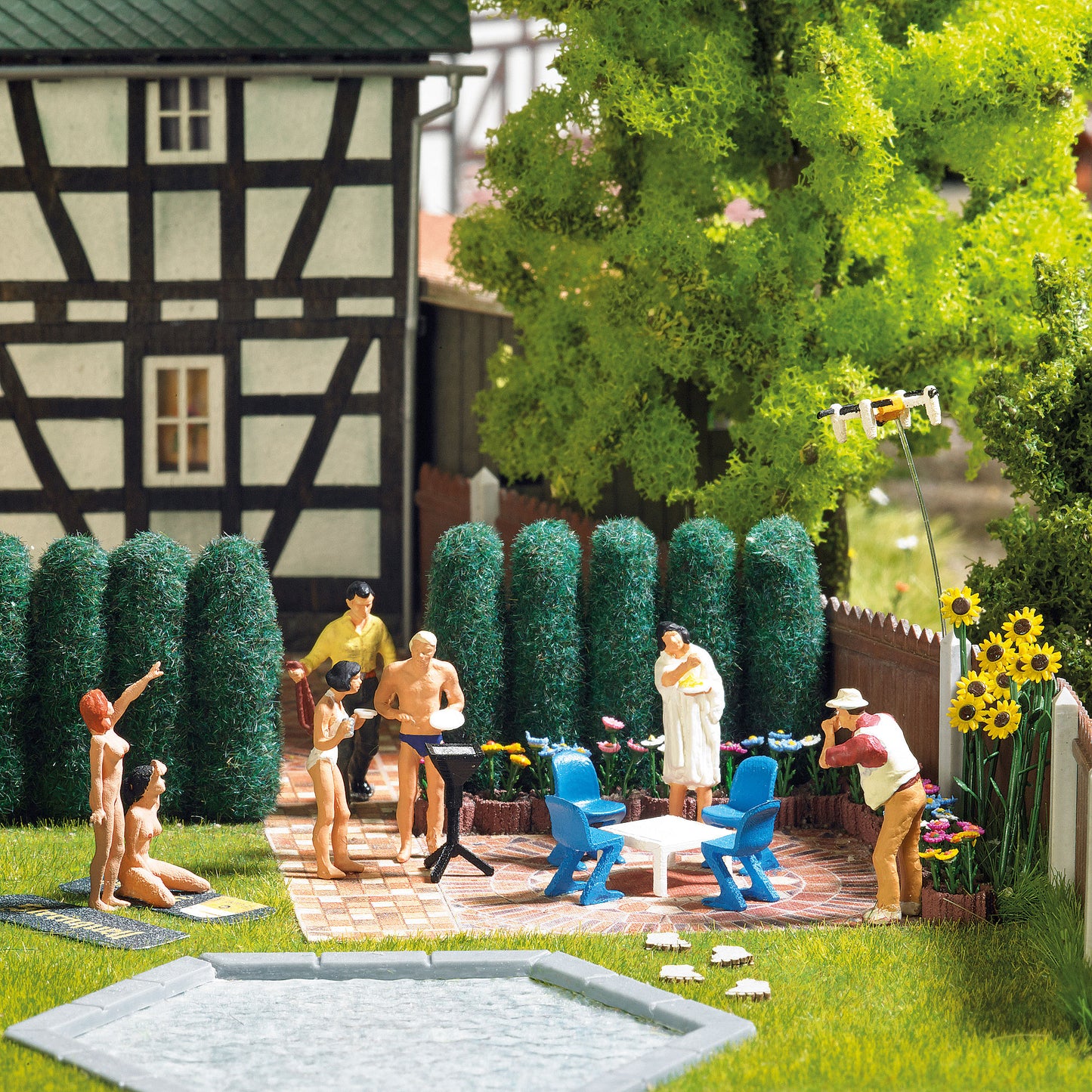 Busch 1189 HO Garden Furniture