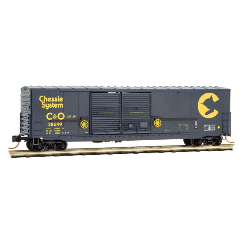 Micro-Trains 18200100 N C&O 50' Boxcar w/Double 8' Sliding Doors #28699