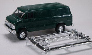 Trident Miniatures 90046G HO Chevrolet Green Cargo Van Plastic Model Kit