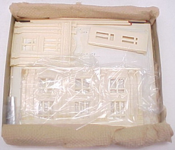 Magnuson Models M530 The Municipal Building Kit