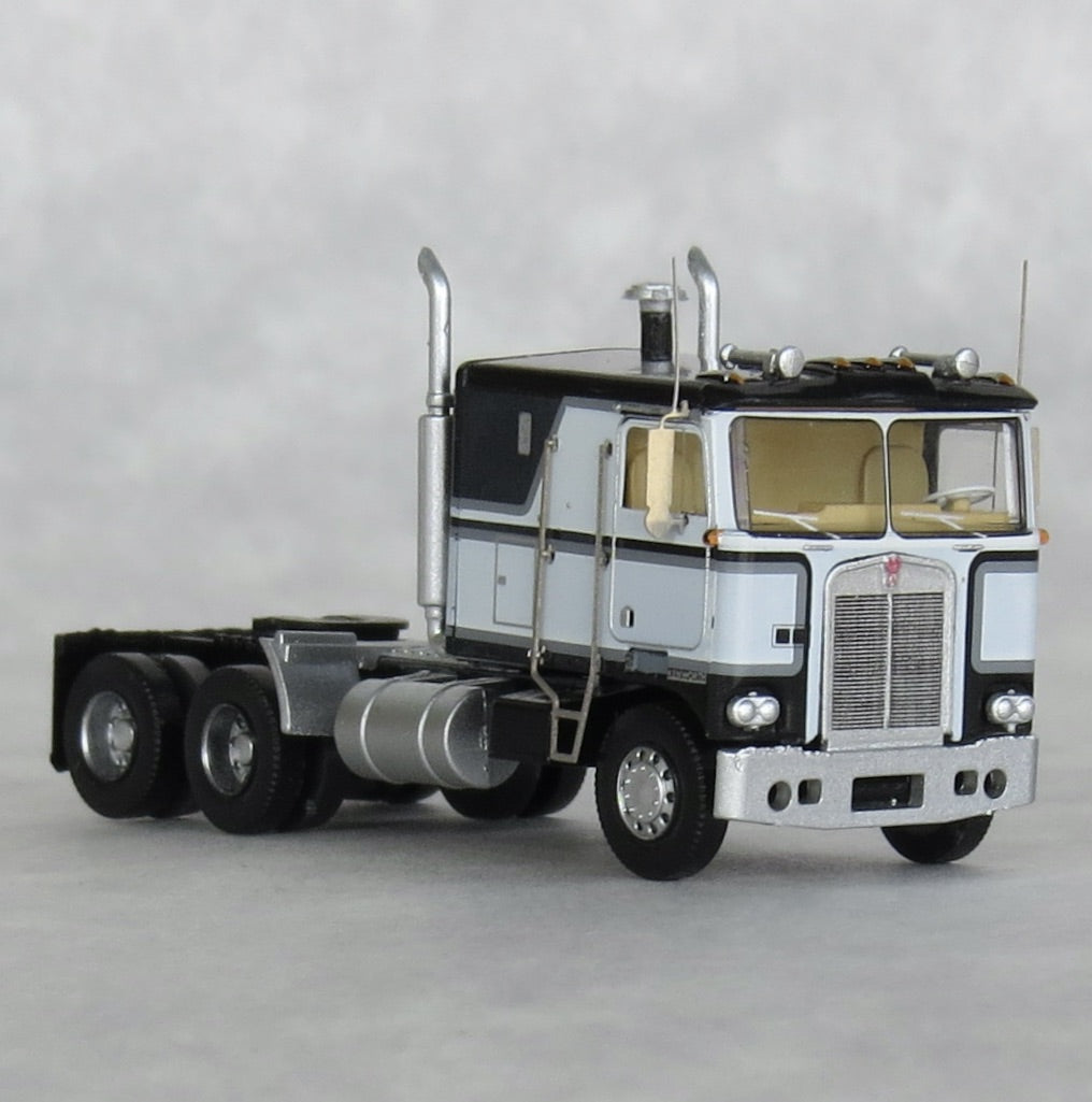 Trainworx Inc. 41055 N Potomac Black & White Kenworth K100 VIT Tractor