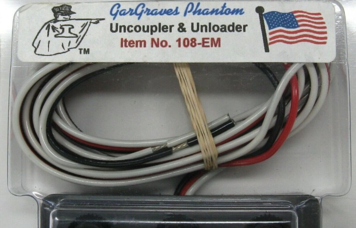 Gargraves 108-EM O Remote Control Magnetic Uncoupler/Unloader Track Section