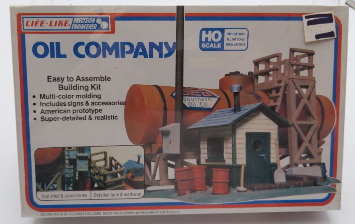 Life Like 1349 HO Southern Oil Company Building Kit