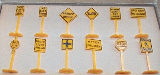 Plasticville 12-A O Vintage Road Sign Set (Pack of 12)