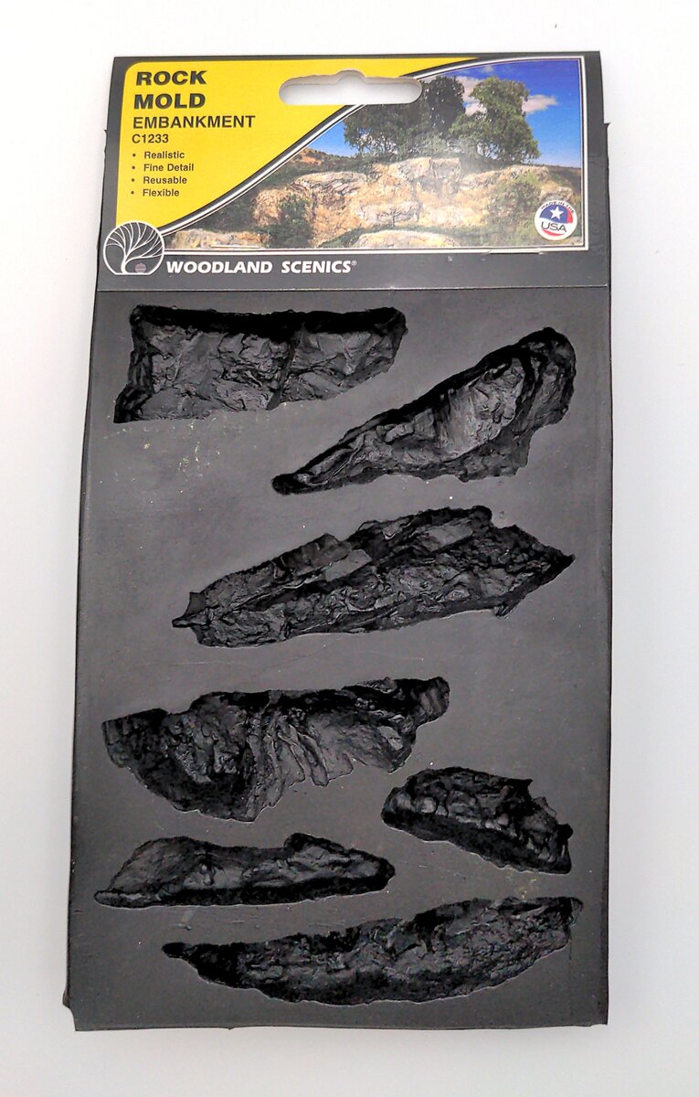 Woodland Scenics C1233 Embankment Rock Mold