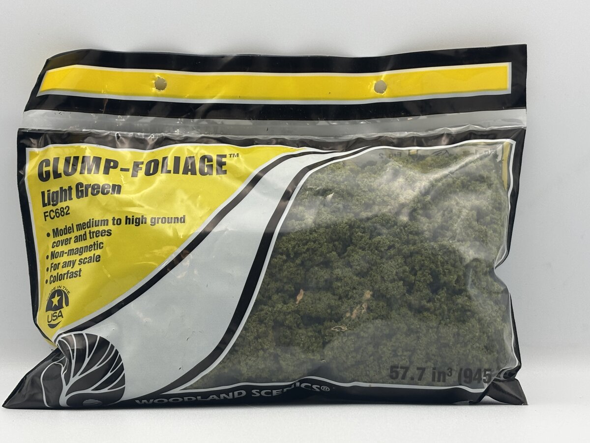 Woodland Scenics FC682 Light Green Clump Foliage 32 Oz. Bag