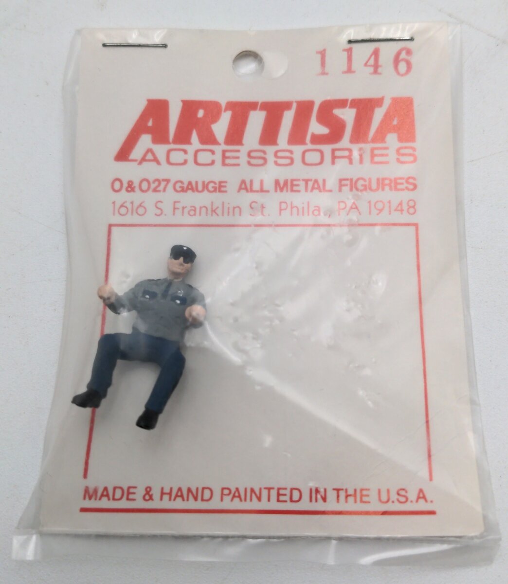 Arttista 1146 O & O27 Gauge Cop on Motorcycle Hand Painted Pewter Figure