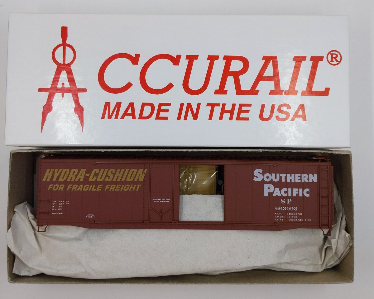 Accurail 5314 HO Scale Southern Pacific 50' Combo-Door Box Car Kit #663093
