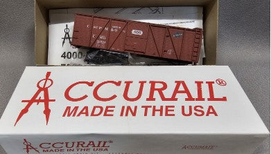 Accurail 7012 HO C St. P M & O 40'' 6-Panel Wood Boxcar Kit