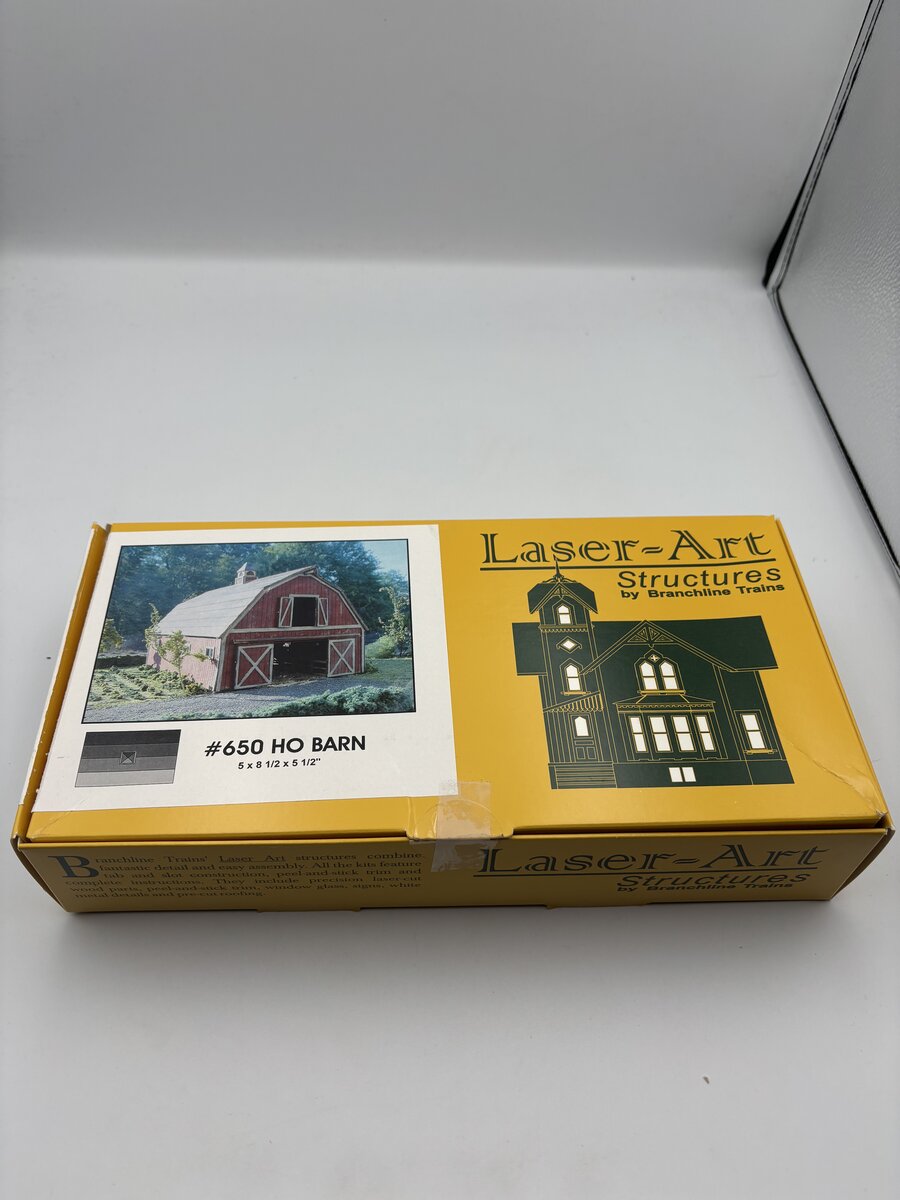 Branchline 650 HO The Barn Kit