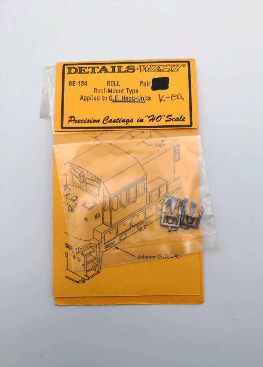 Details West BE-134 HO Scale Roof Mount Bell for GE Hood Units (Set of 2)