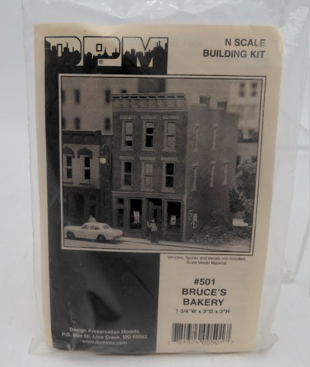 DPM 50100 N Scale Bruce's Bakery Building Plastic Kit