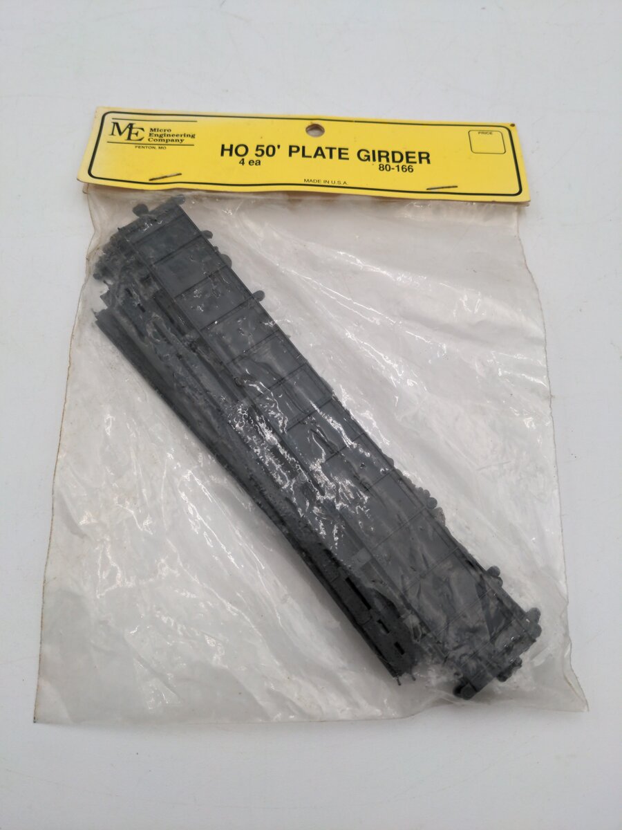 Micro Engineering 80-166 HO Scale 50'' Bridge Plate Girders (Pack of 4)