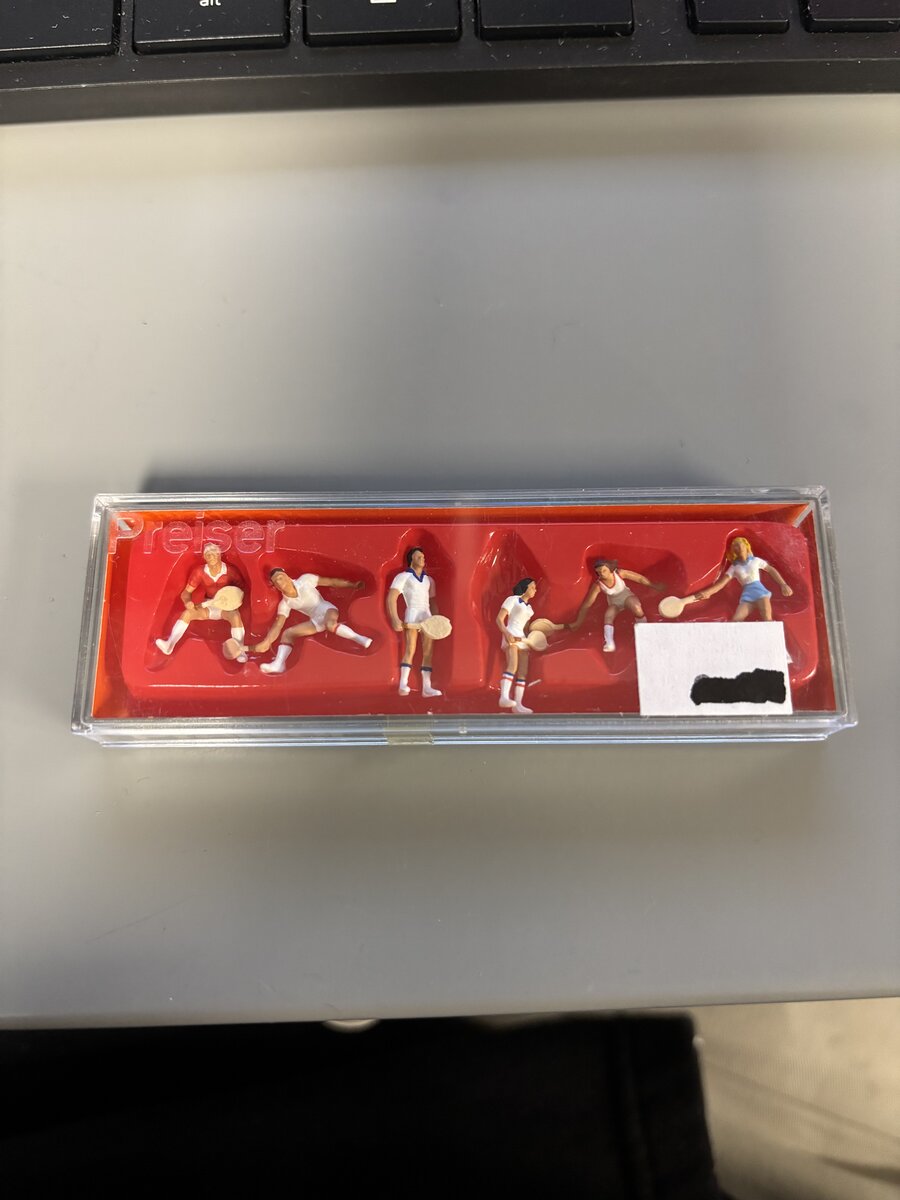 Preiser 10078 HO Tennis Players Figures (Set of 6)
