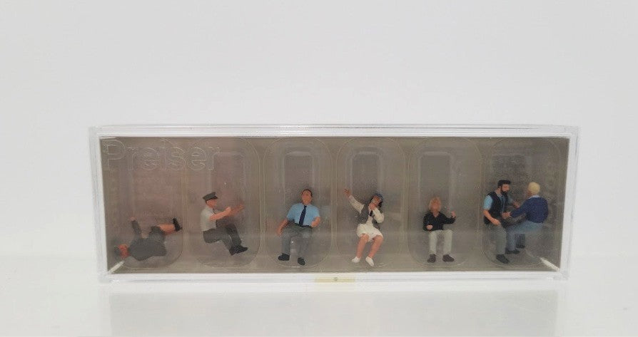 Preiser 10406 HO Scale Seated Bus Driver & Passengers Painted Figures (Set of 7)