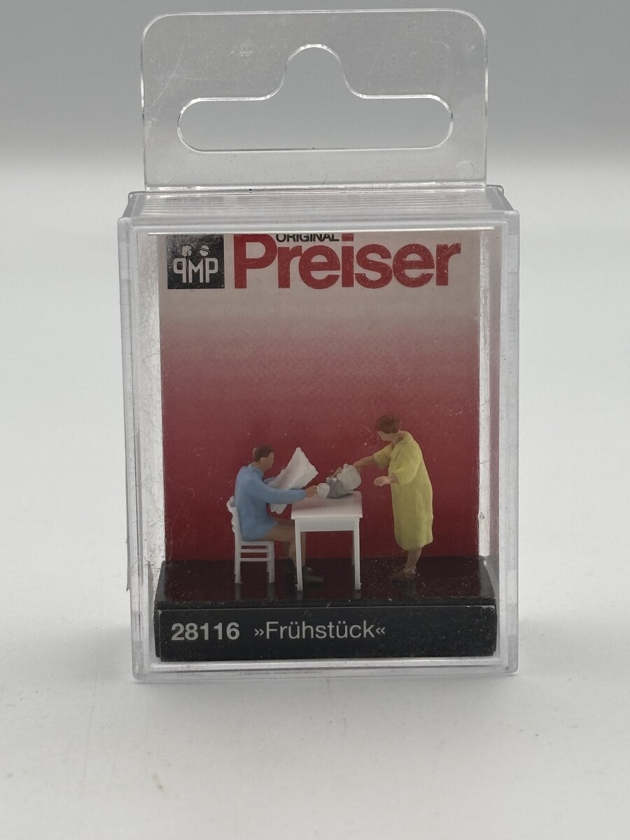 Preiser 28116 HO Eating Breakfast Figures (Set of 2)