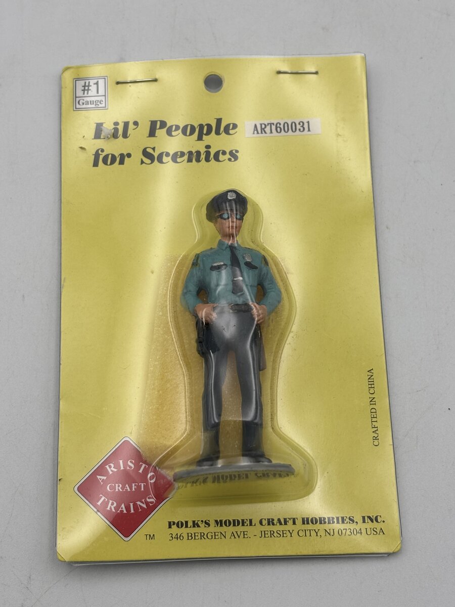 Aristo-Craft ART60031 Policeman Figure