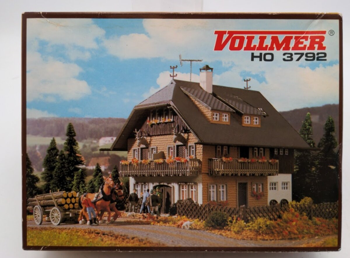 Vollmer 3792 HO Scale Foresters House Plastic Building Kit
