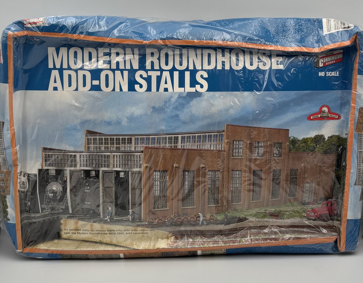 Walthers 933-2901 HO Modern 3-Stalls Roundhouse Addition Structure Kit