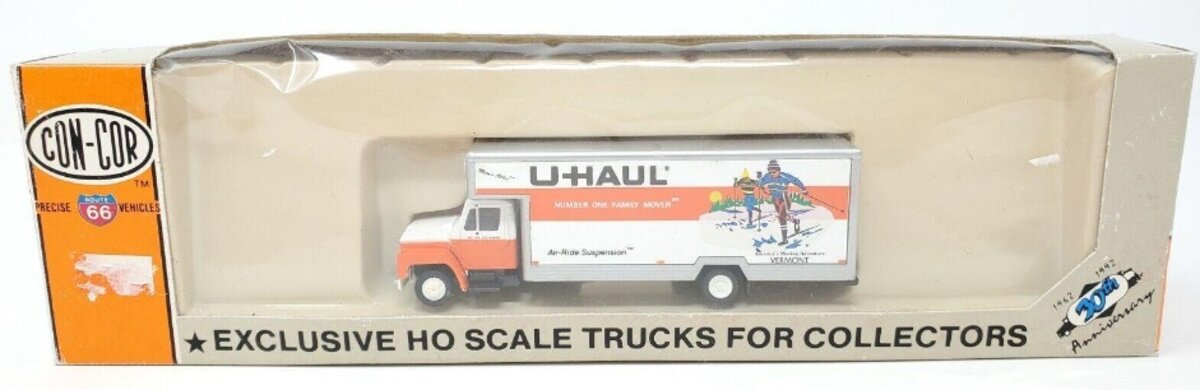 Con-Cor 0004-007007 HO Vermont 26'' U-Haul Supermover International Truck