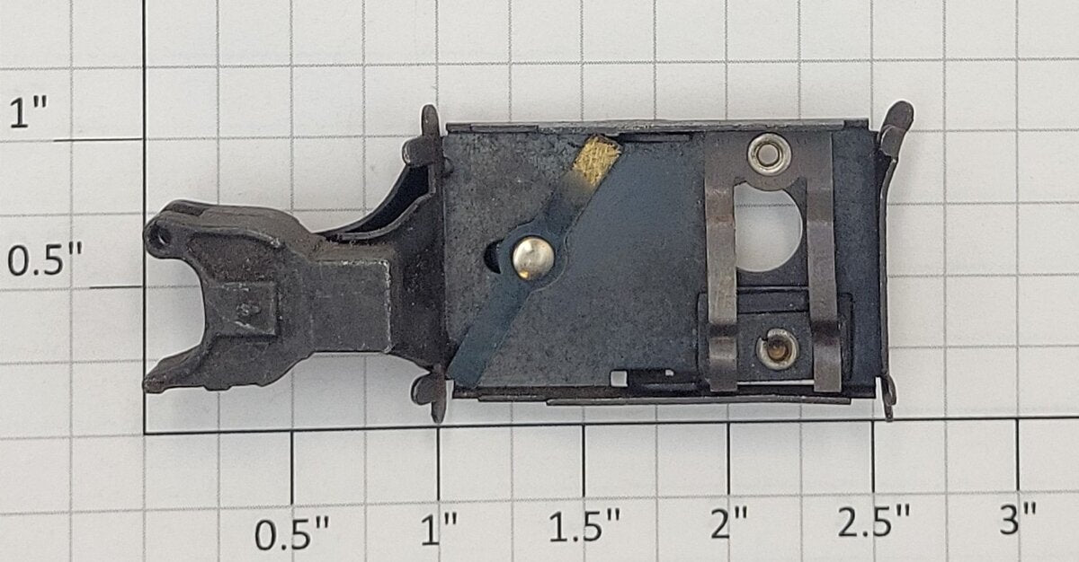 Lionel 483-2 Base Plate Operating Coupler with Slide Shoe