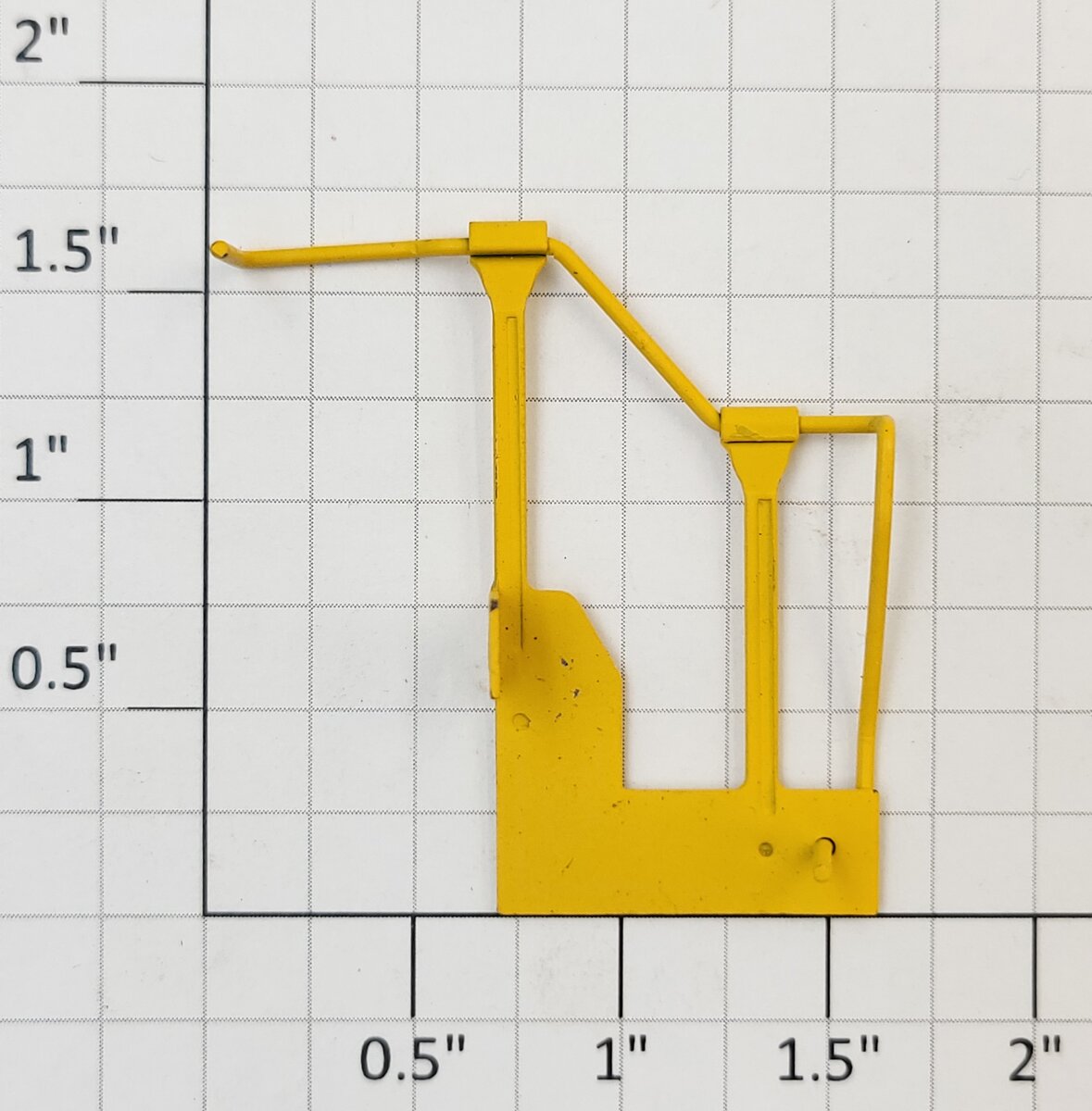 Lionel 18206-104 Left Hand Yellow Forward Handrail