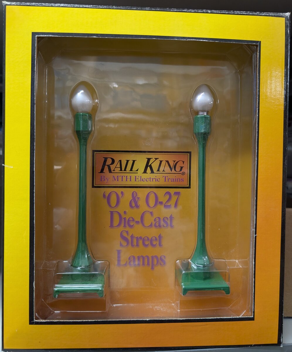 MTH 30-1079 O Baked Enamel Finish Pea Green 2-Street Lamp Set (Packs of 2)