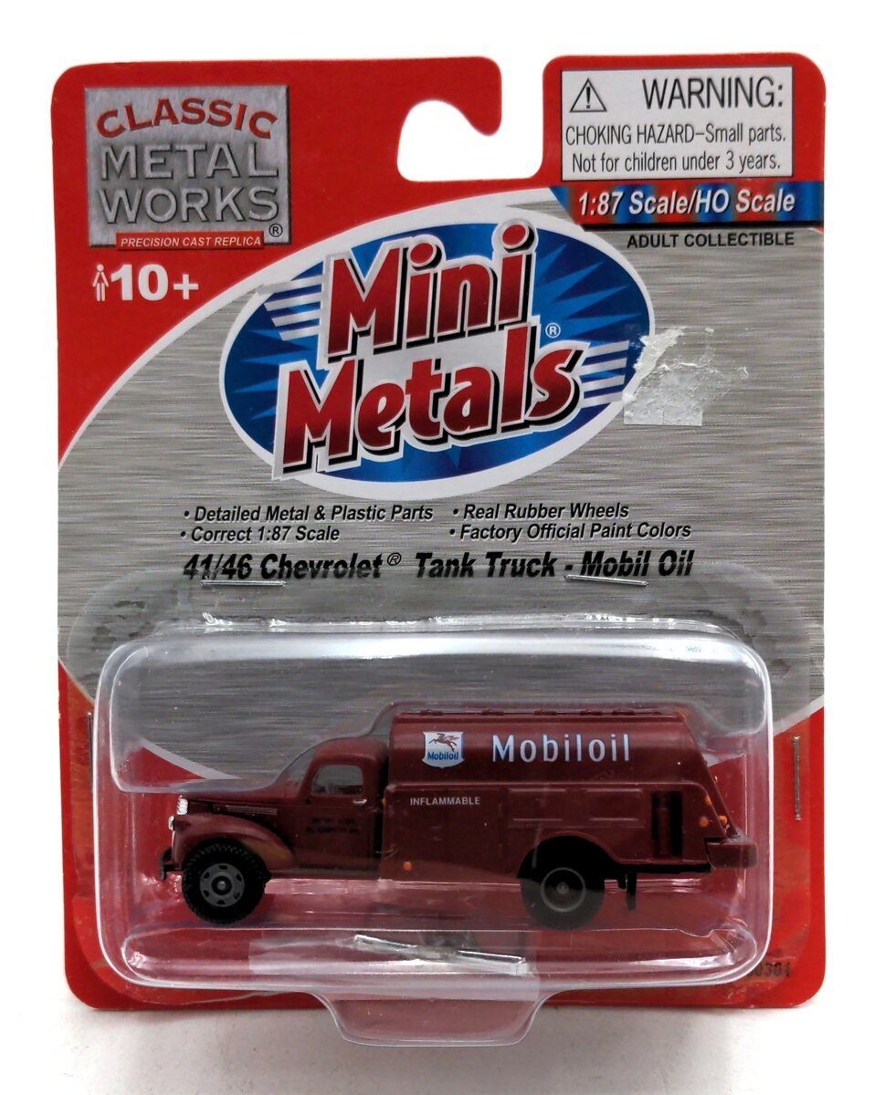 Classic Metal Works 30301 HO Mini Metals Mobil Oil '41-'46 Chevrolet Tank Truck