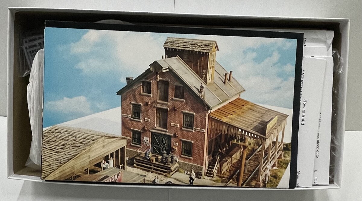 Fine Scale Miniatures 14 HO Scale Yehudah's Heating Co. Laser-Cut Craftsman Kit