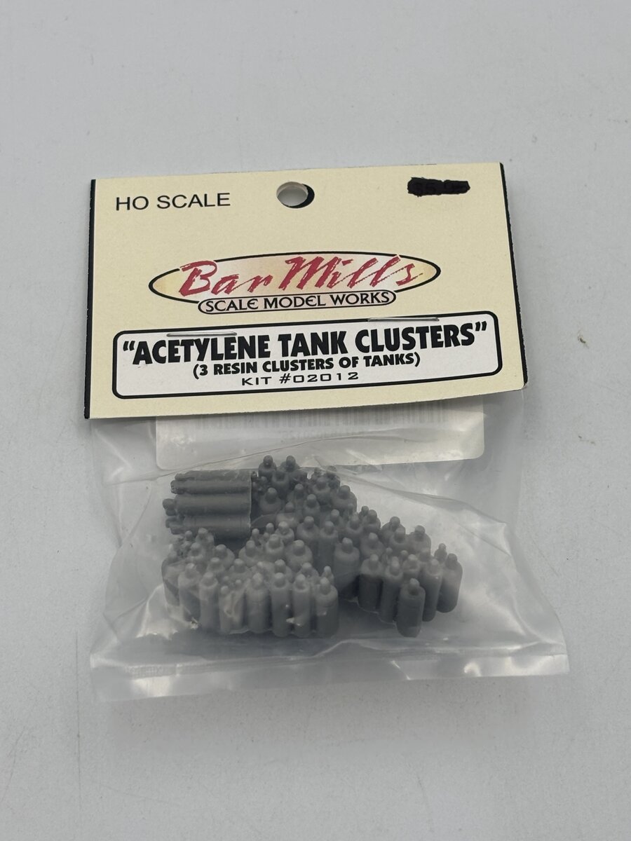Bar Mills 02012 HO Acetylene Tank Cluster Unpainted - 3 Groupings