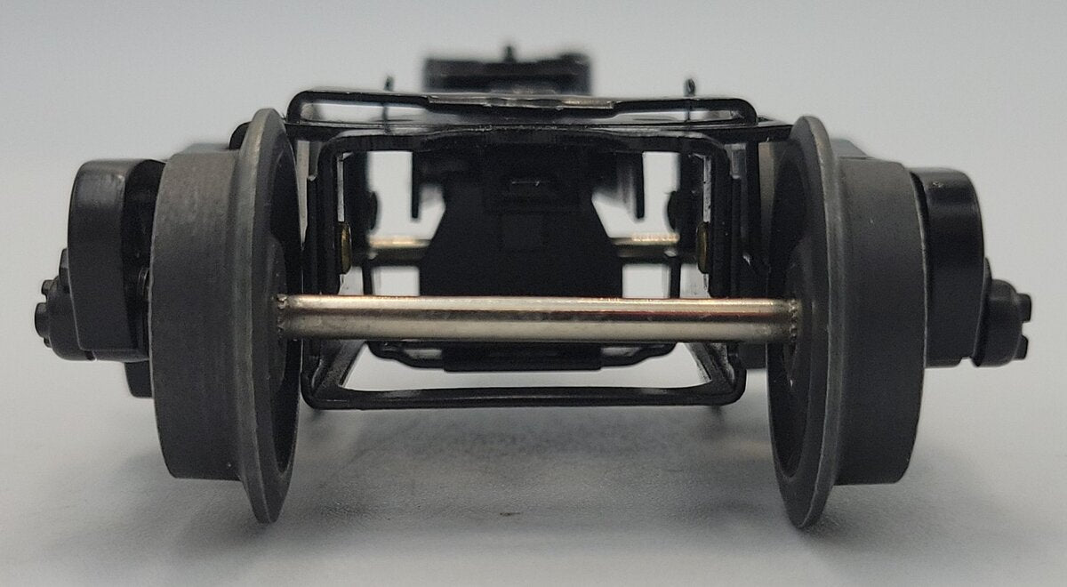Lionel 19631-50 O Gauge Die Cast 3-Sprung Roller Bearing Operating Coupler Truck