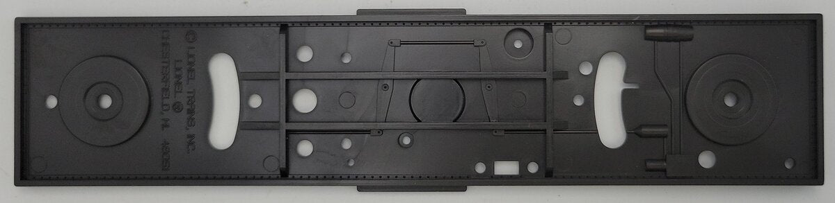 Lionel 10-9251T-025A Black Plastic Starter Boxcar Frame with Trucks