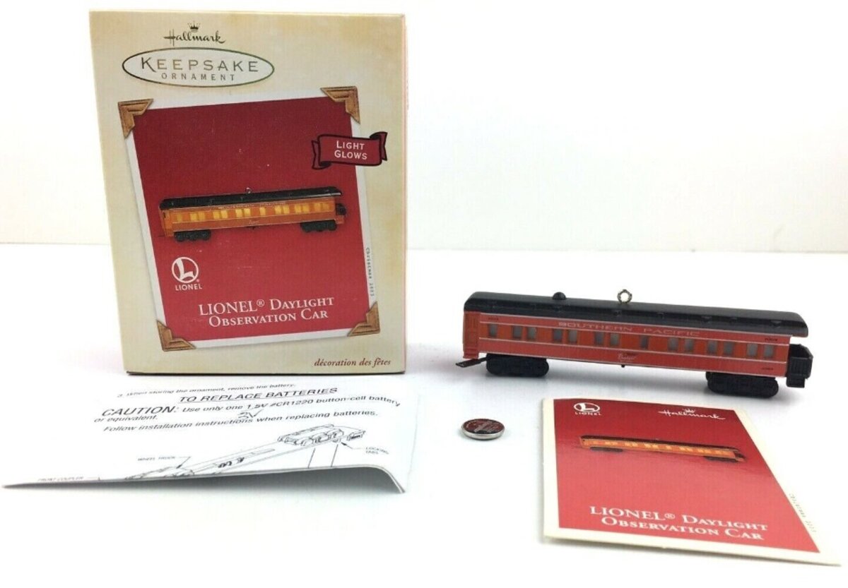 Hallmark QXI8327 Lionel Daylight Observation Car Christmas Ornament Light Glows