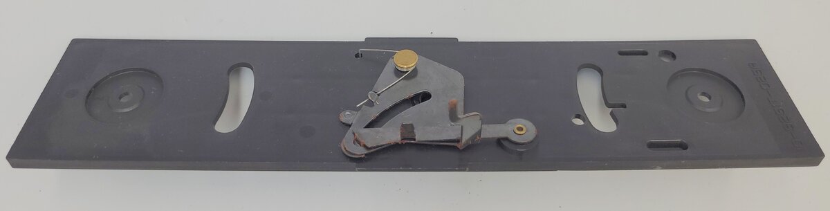 Lionel 16679-20 Operating Mail Car Frame Assembly with Trigger Mechanism