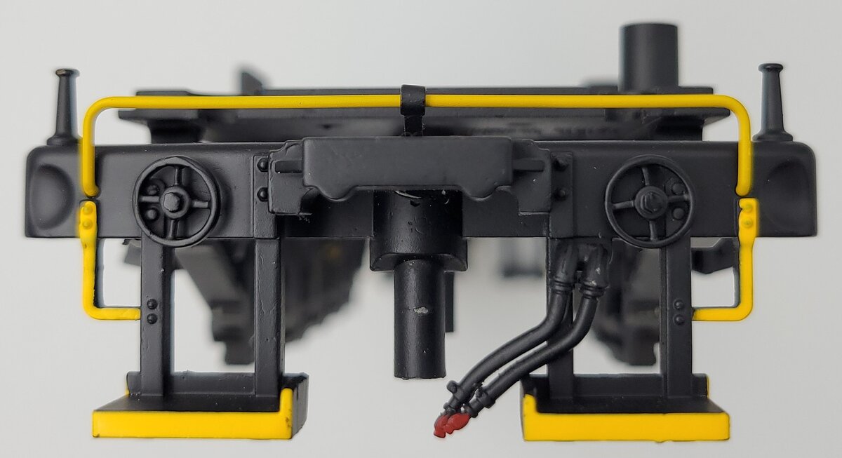 Lionel 18373-58 NYC S-2 Black & Yellow Frame with Side Frames #125