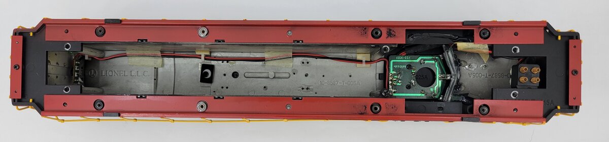 Lionel 28508-7 #2557 C-420 New Haven Body Shell