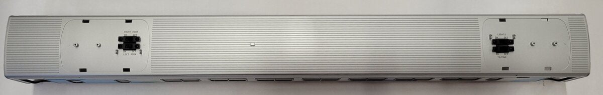 Lionel 15585-2 #3310 Amtrak Acela Bistro Shell