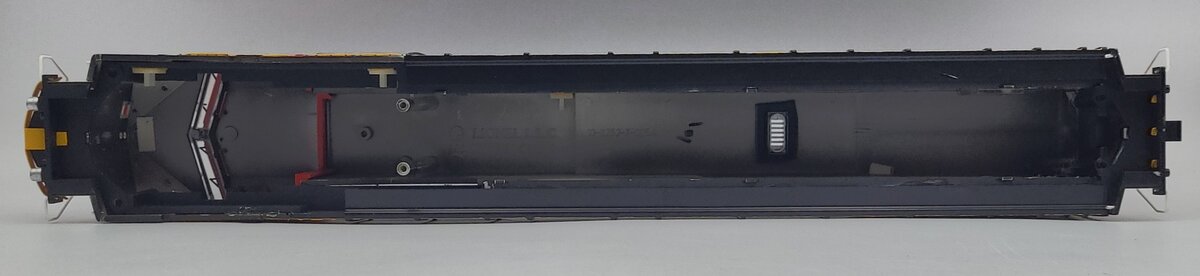 Lionel 18289-7 Canadian National Dash-9 Diesel Locomotive Body Shell #2528