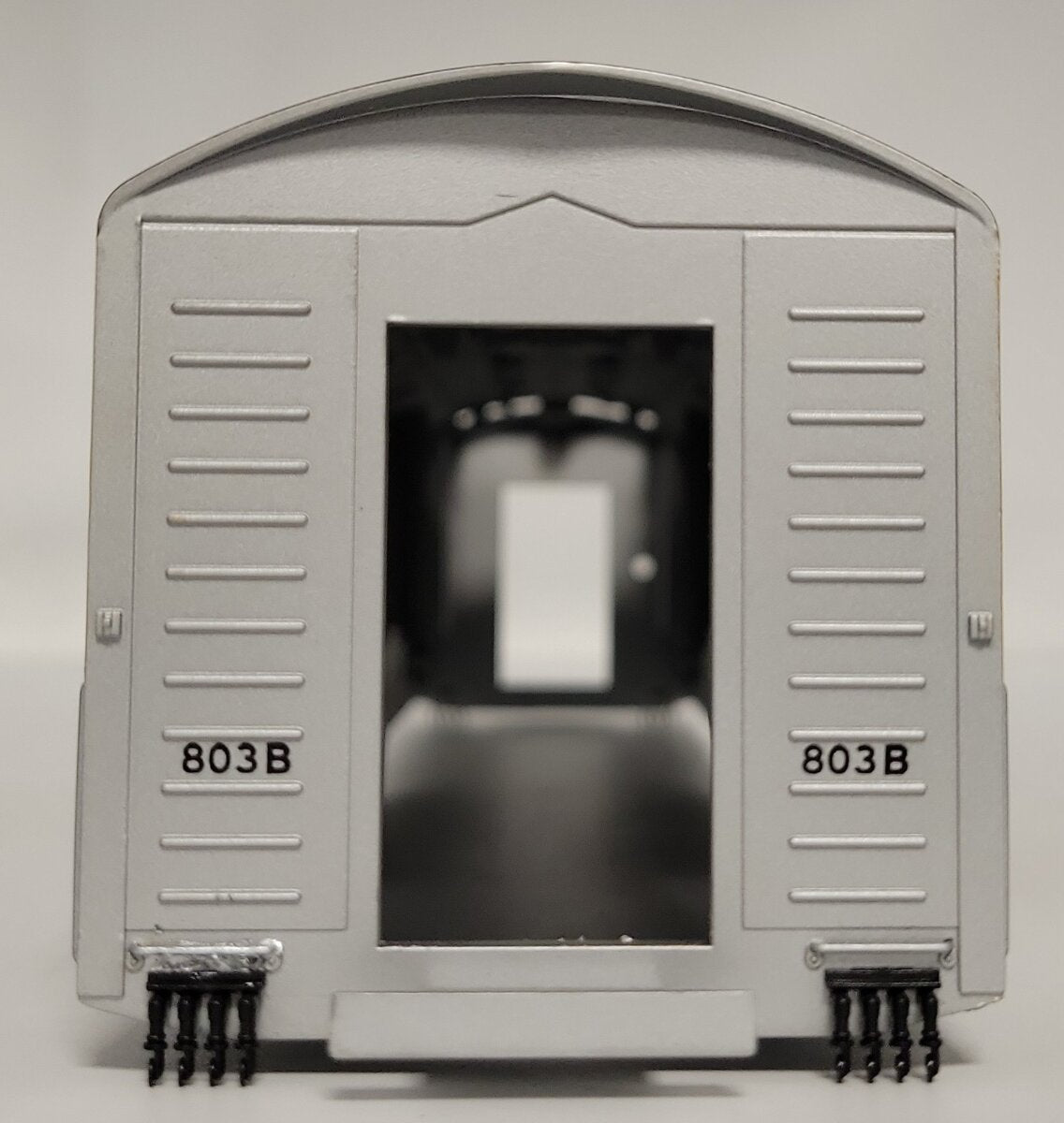 Lionel 38709-2 Western Pacific Scale F-3 B Diesel Locomotive Shell #803-B