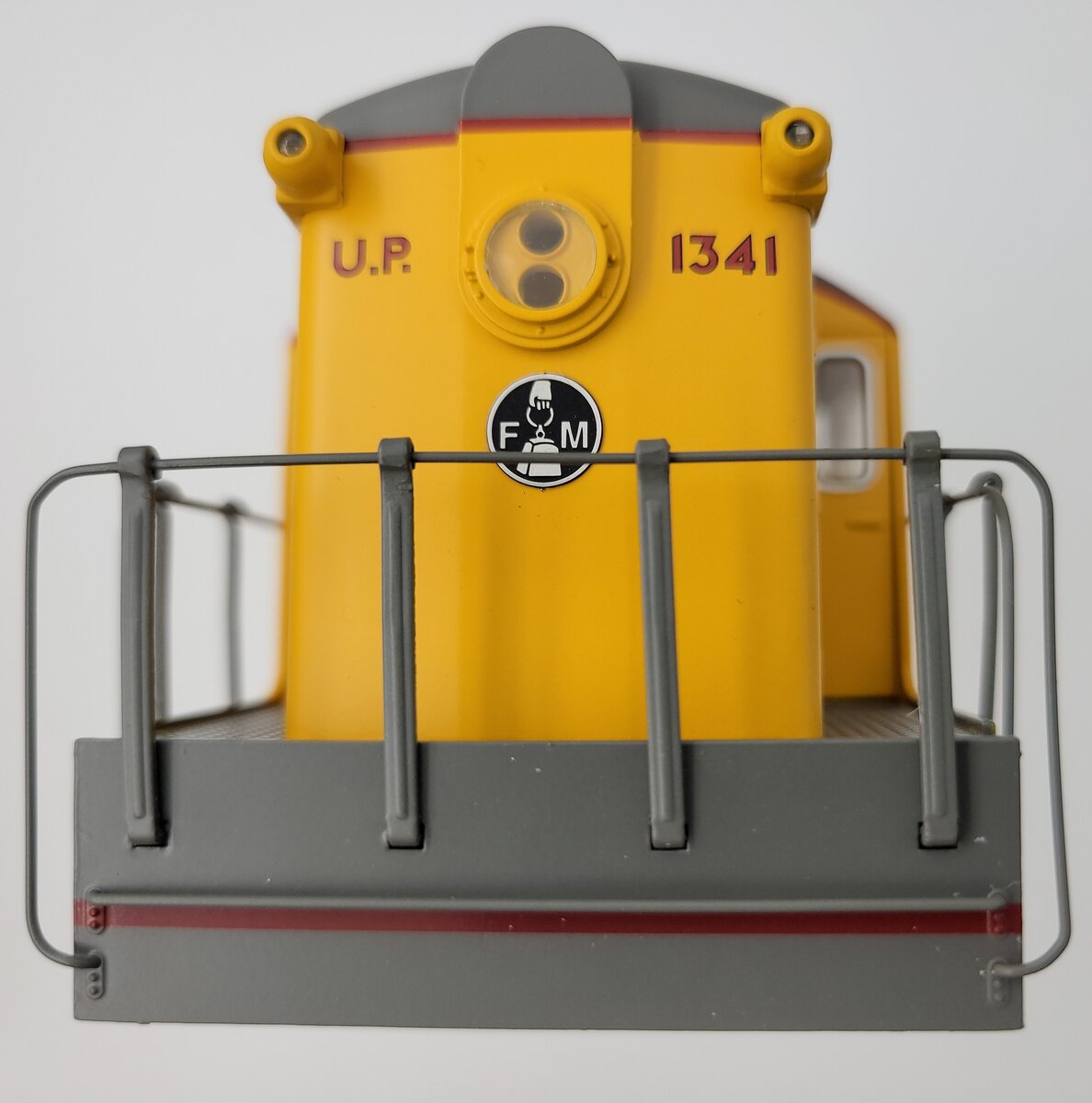 Lionel 38440-2 Union Pacific H16-44 Diesel Locomotive Shell #1341