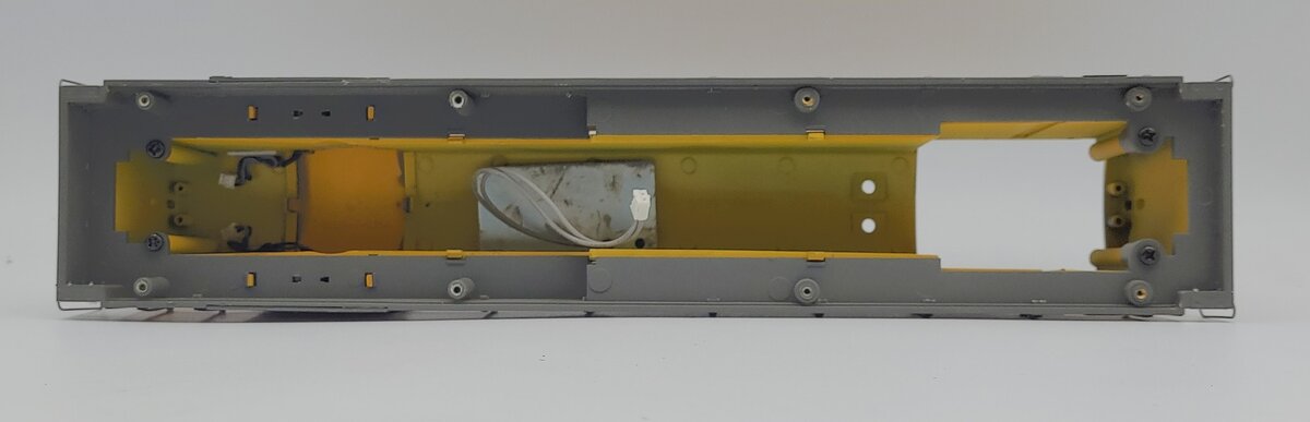 Lionel 38441-2 Union Pacific H16-44 Diesel Locomotive Shell #1342