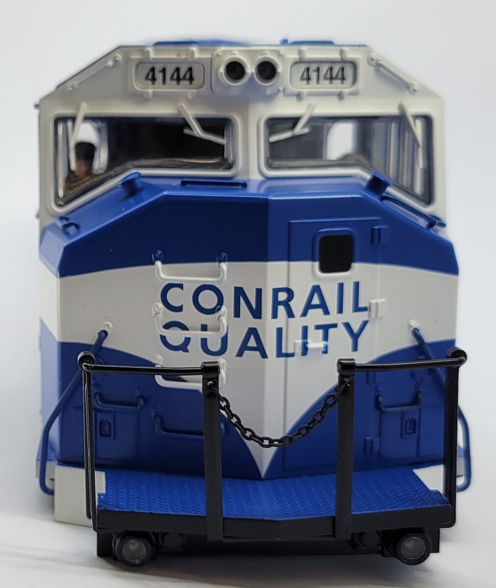 Lionel 18260-2 #4144 SD70MAC Conrail Quality Shell