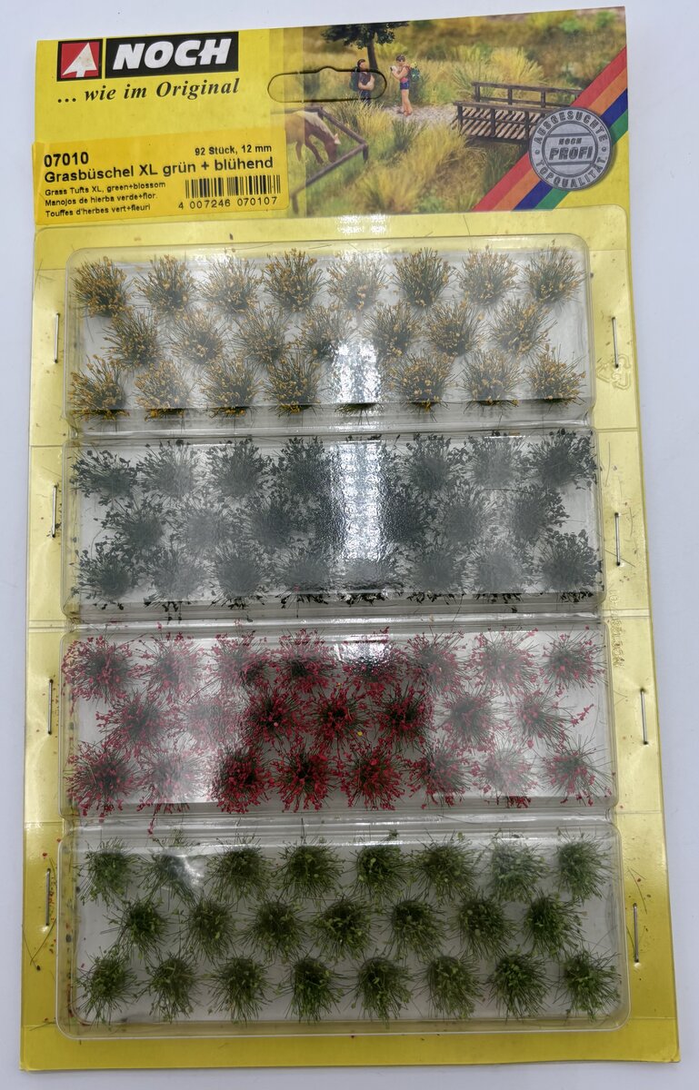 Noch 7010 Extra Long Grass Tufts Mixed Green w/ Yellow & Red Blooms (Pack of 92)