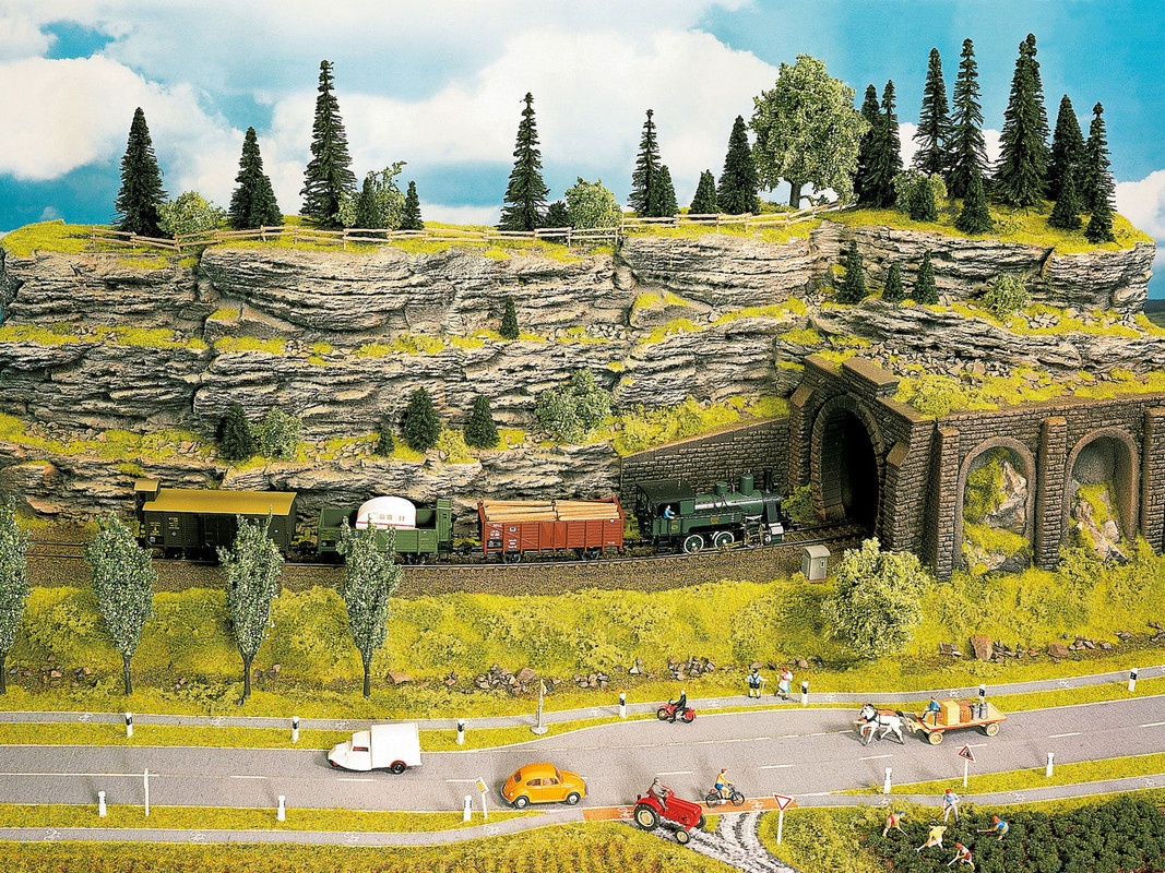 Noch 58480 HO/TT/N/Z/O/1/G/HOm/HOe 33 cm x 19 cm Stratified Rock Wall