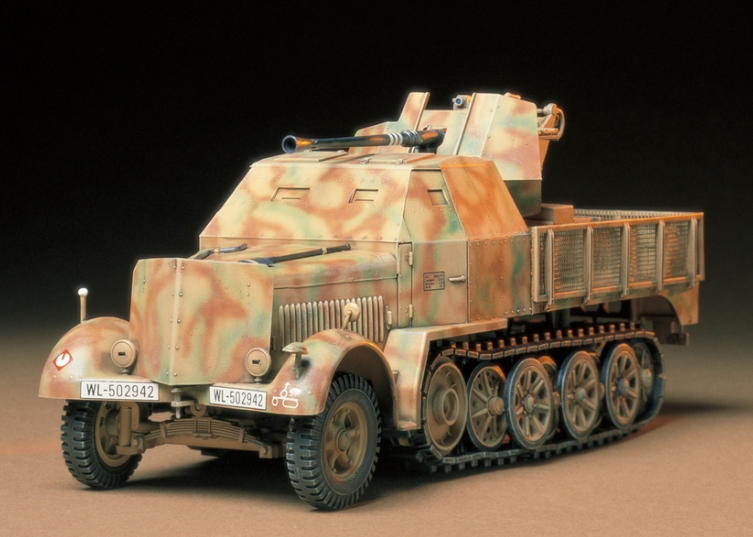 Tamiya 35144 1:35 SdKfz 7/2 8-Ton Armored Halftrack w/3.7cm Flak 37 Gun Kit