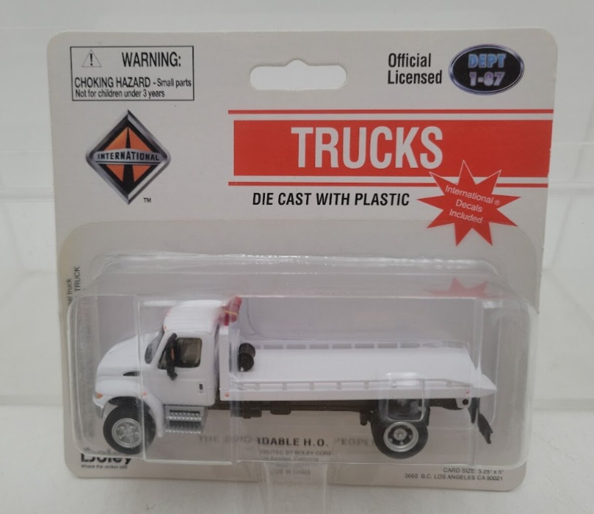 Boley 411277 1:87 Scale Dept1-87 White/White International Roll On/Off Tow
