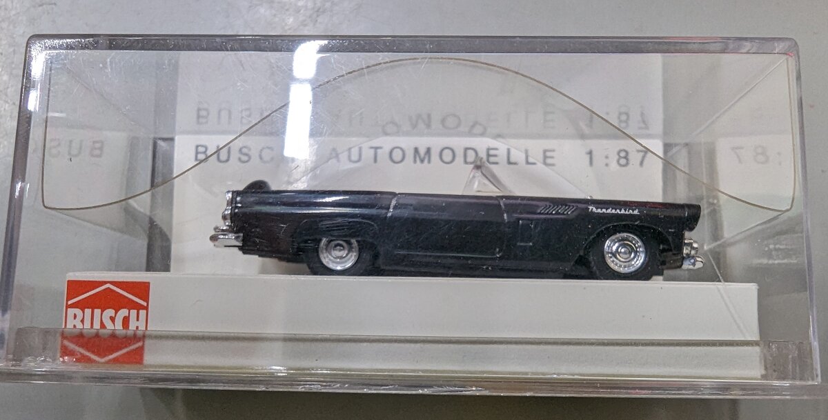 Busch 45209 1:87 1956 Black Thunderbird Convertible