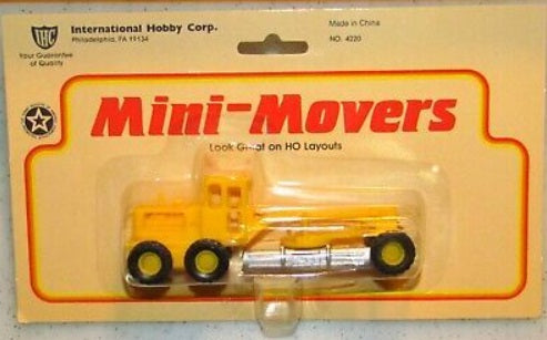 IHC 4220 HO Mini-Movers Yellow Road Grader Plastic