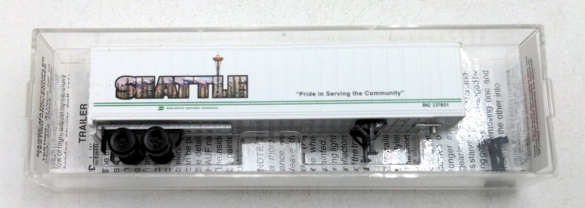 Micro-Trains 45100200 N Scale BN Intermodal Seattle 45' Van Trailer # 237801